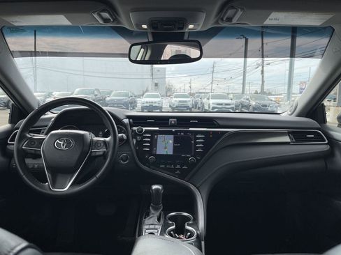 Used 2020 Toyota Camry XSE w/ Navigation Package image 13