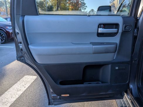 Used 2014 Toyota Sequoia Limited image 28