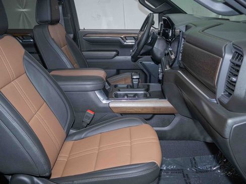 Certified 2023 Chevrolet Silverado 1500 High Country w/ High Country Premium Package image 16