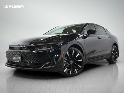 Used 2024 Toyota Crown Platinum