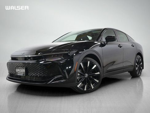 Used 2024 Toyota Crown Platinum image 1