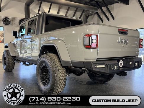 Used 2020 Jeep Gladiator Overland w/ Popular Equipment Package AWD/4WD image 10