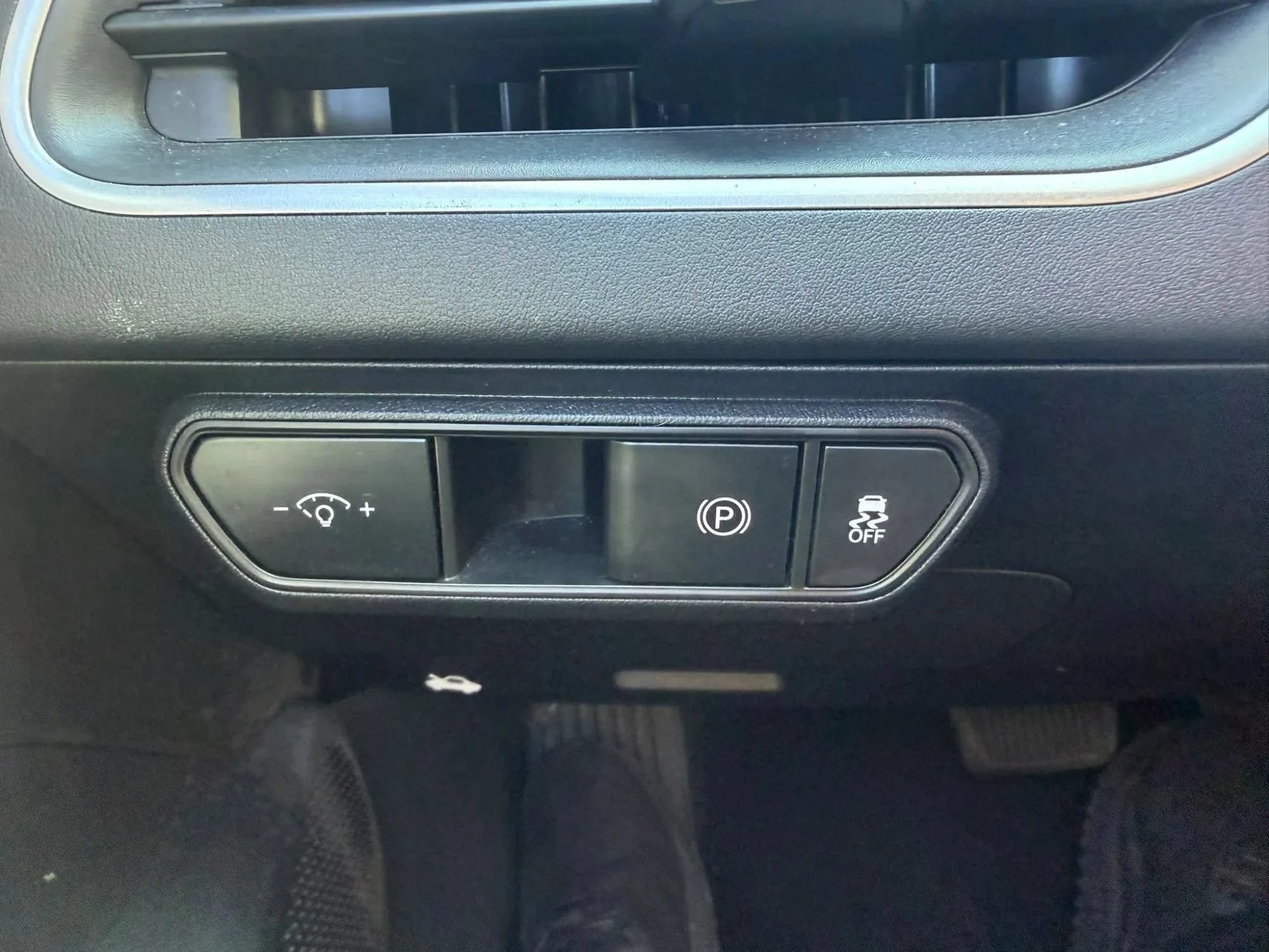 Used 2025 Kia K4 FWD image 17