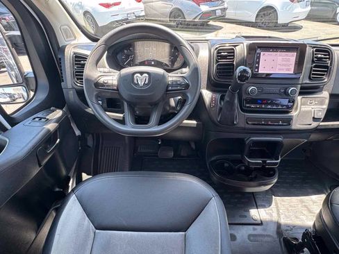 Used 2025 RAM ProMaster 2500 w/ Convenience Group FWD image 21