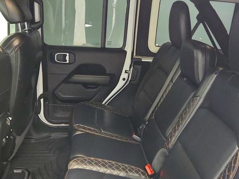 Used 2022 Jeep Wrangler Unlimited Sahara image 21