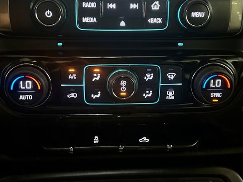 Used 2018 Chevrolet Silverado 1500 LT w/ All Star Edition AWD/4WD image 11
