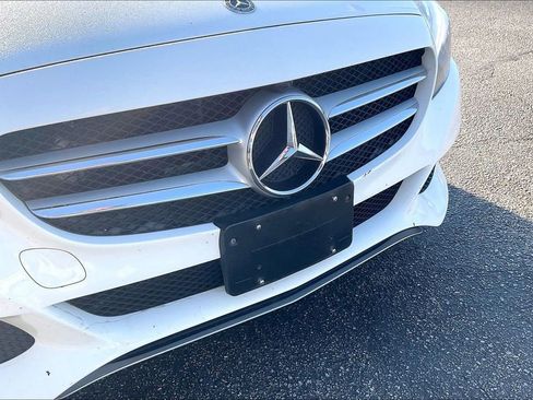 Used 2018 Mercedes-Benz C 300 Sedan image 5