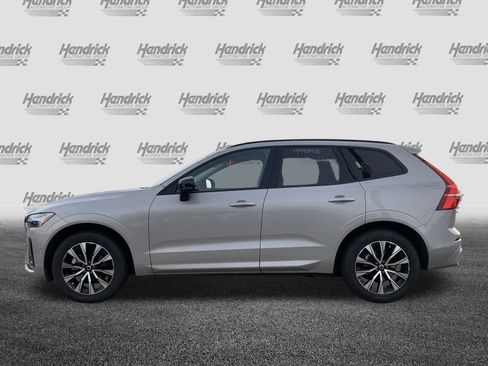 Used 2025 Volvo XC60 B5 Plus image 7