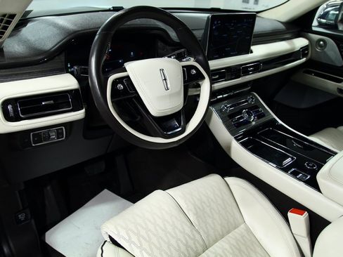 Used 2021 Lincoln Aviator Black Label w/ Dynamic Handling Package image 5
