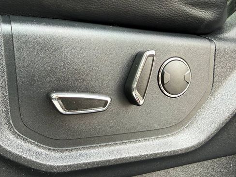 Used 2016 Ford F150 Lariat image 17