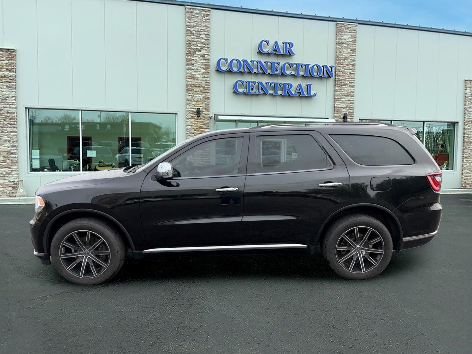Used 2015 Dodge Durango Citadel w/ Trailer Tow Group IV AWD/4WD image 2