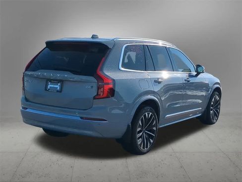Certified 2026 Volvo XC90 B6 Plus w/ Protection Package Premier image 6