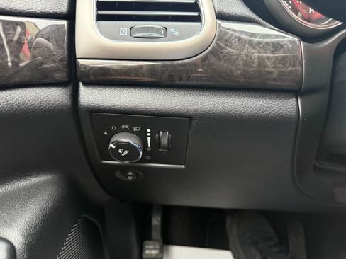 Used 2013 Jeep Grand Cherokee Laredo image 29