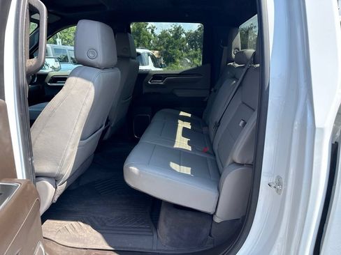 Used 2024 Chevrolet Silverado 1500 LTZ AWD/4WD image 9