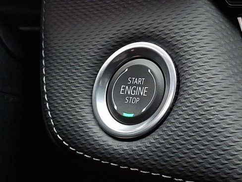 Used 2026 Chevrolet Equinox LT w/ Convenience Package II image 22