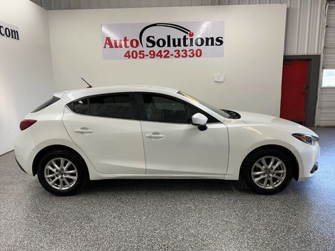 Used 2015 MAZDA MAZDA3 i Touring image 8