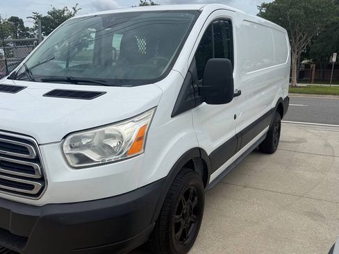 Used 2019 Ford Transit 250 130 Low Roof w/ Exterior Upgrade Package RWD image 3