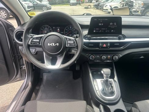 Used 2024 Kia Forte LXS FWD image 27