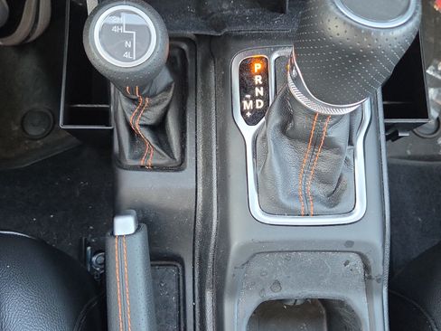 Used 2023 Jeep Gladiator Mojave w/ LED Lighting Group AWD/4WD image 7