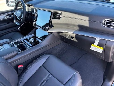 New 2026 Jeep Grand Wagoneer Limited image 26