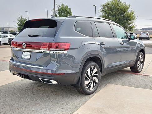 New 2026 Volkswagen Atlas SE image 4
