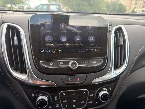 Used 2024 Chevrolet Equinox Premier FWD image 7