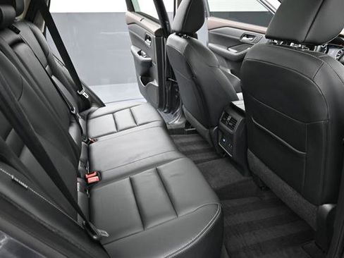 Used 2023 Nissan Rogue SL w/ SL Premium Package FWD image 20