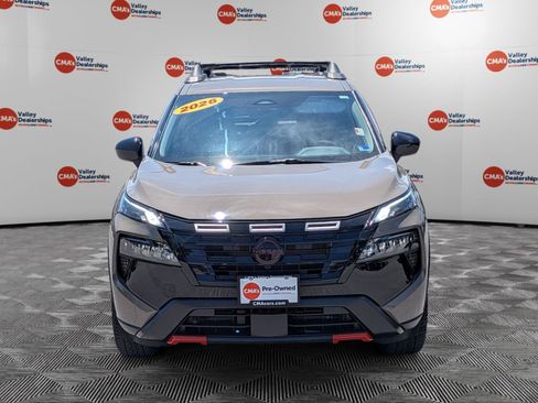 Used 2026 Nissan Rogue SV AWD/4WD image 2