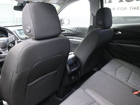Used 2019 Chevrolet Equinox LT image 23