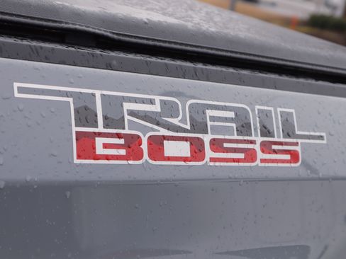 Used 2024 Chevrolet Silverado 1500 LT Trail Boss w/ LT Trail Boss Premium Package image 35