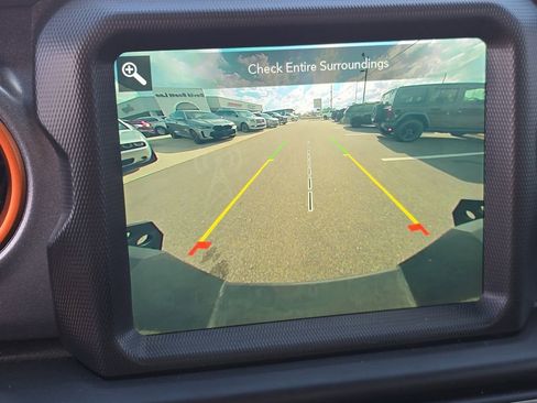 Used 2022 Jeep Gladiator Mojave w/ Trailer Tow Package image 24