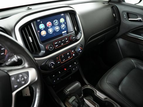 Used 2016 GMC Canyon SLT w/ Driver Alert Package image 18