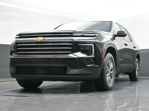 New 2026 Chevrolet Traverse LT w/ Driver Confidence Package AWD/4WD image 33