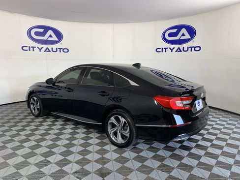 Used 2018 Honda Accord EX image 5