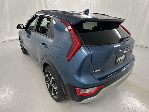 New 2025 Kia Niro EX Touring image 5