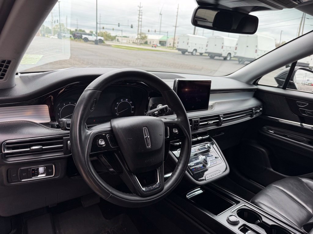 Used 2022 Lincoln Corsair AWD w/ Equipment Group 101A image 13