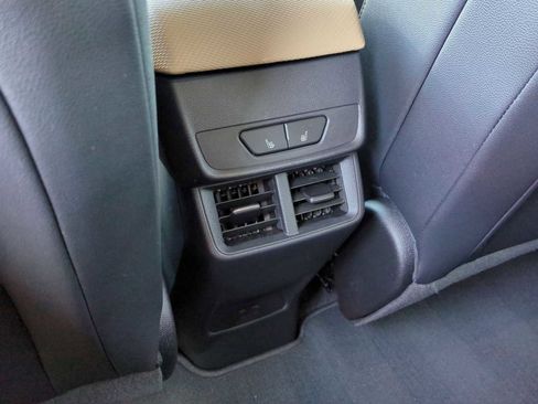 Used 2025 Chevrolet Equinox ACTIV w/ Safety and Technology Package image 21