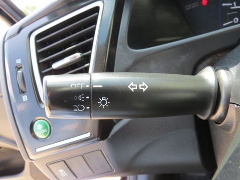 Used 2013 Honda Civic EX image 17