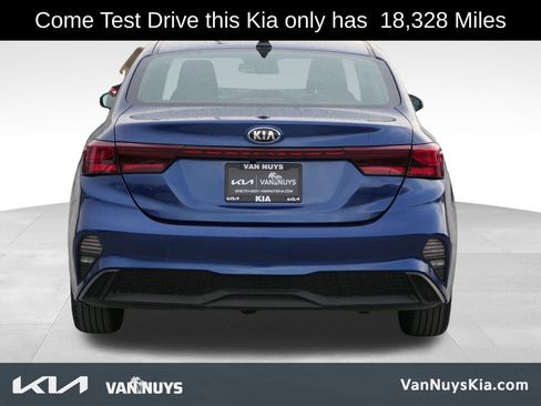 Used 2023 Kia Forte LXS w/ LXS Technology Package image 5