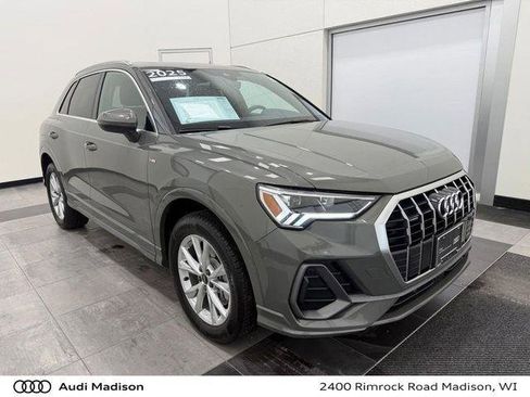 Certified 2025 Audi Q3 2.0T Premium w/ Convenience Package image 1