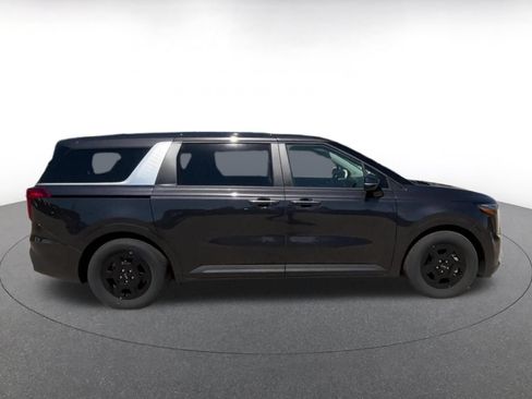 Used 2026 Kia Carnival FWD image 16