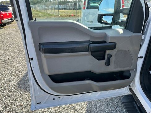 Used 2018 Ford F250 XL image 18