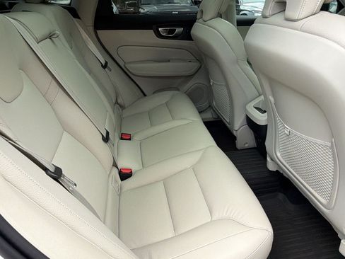Used 2024 Volvo XC60 B5 Plus w/ Protection Package Premier AWD/4WD image 30