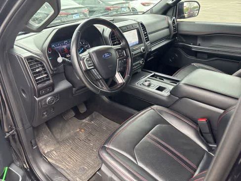 Used 2021 Ford Expedition Max Limited image 9