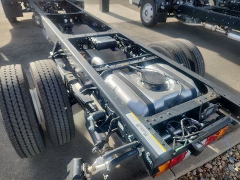 New 2025 Isuzu NQR image 19