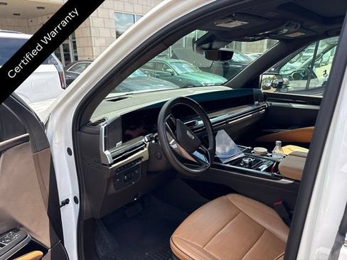 Used 2025 Cadillac Escalade Premium Luxury w/ Touring Package AWD/4WD image 9