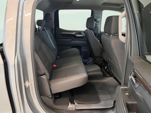 Used 2024 Chevrolet Silverado 1500 LT image 7