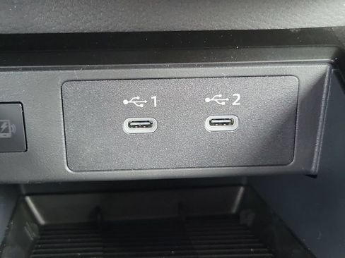 New 2026 Nissan Kicks SR AWD/4WD image 33