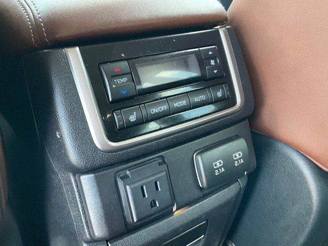 Used 2019 Subaru Ascent Touring AWD/4WD image 37