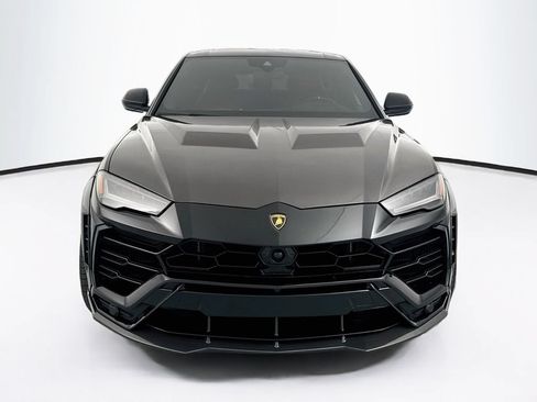 Used 2022 Lamborghini Urus AWD/4WD image 2